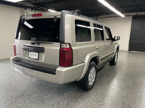 Used 2007 Jeep Commander Sport w/ Skid Plate Group AWD/4WD image 6