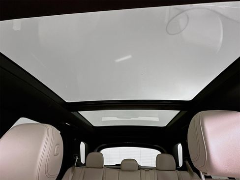 Certified 2025 Mercedes-Benz GLE 450 4MATIC image 23