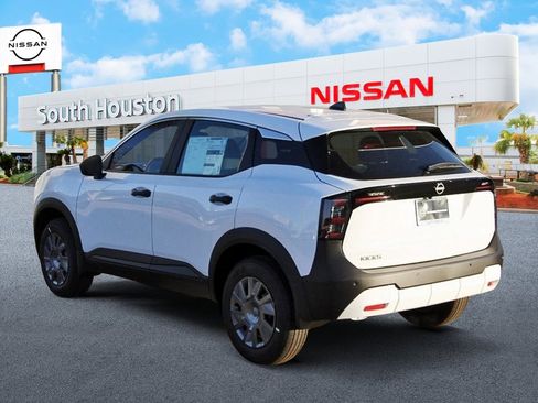 New 2026 Nissan Kicks S image 3