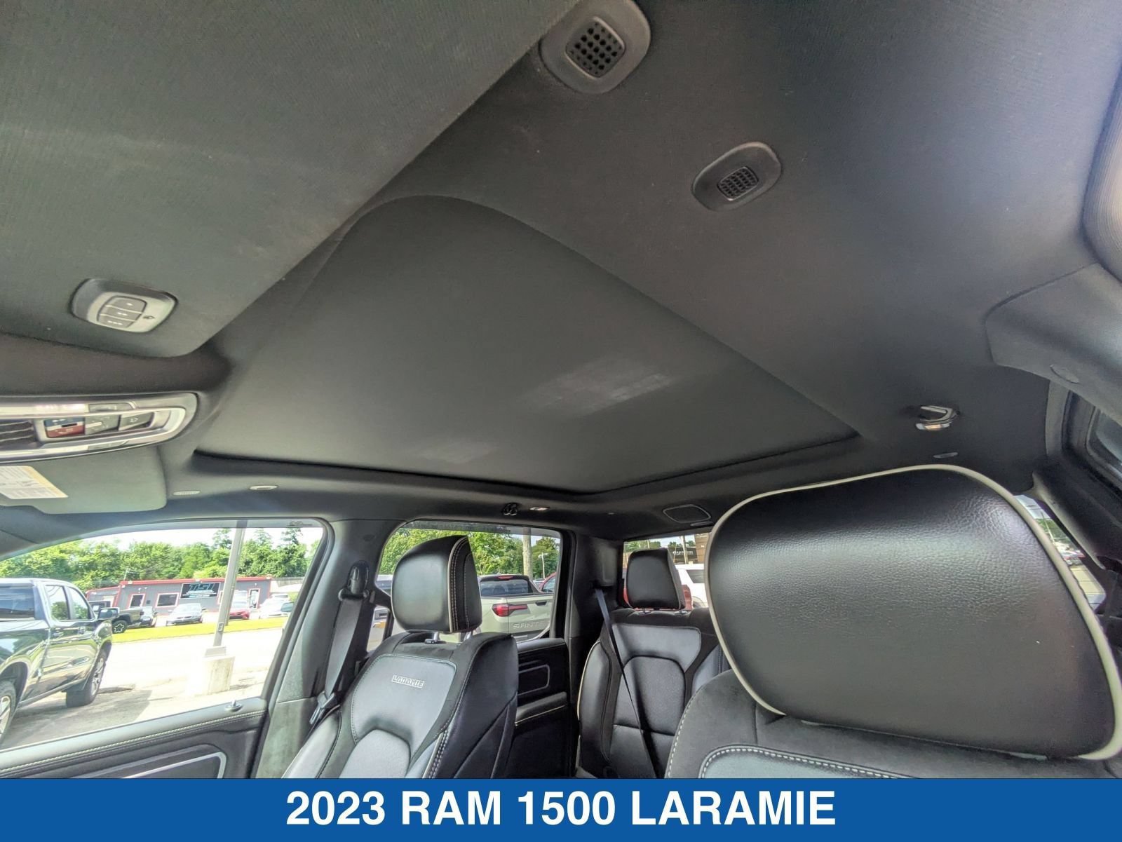 Used 2023 RAM 1500 Laramie AWD/4WD image 29