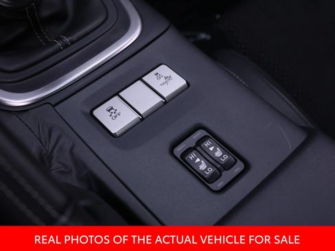 Used 2025 Toyota GR86 Premium w/ ALL Weather Mat Package (TMS) RWD image 10