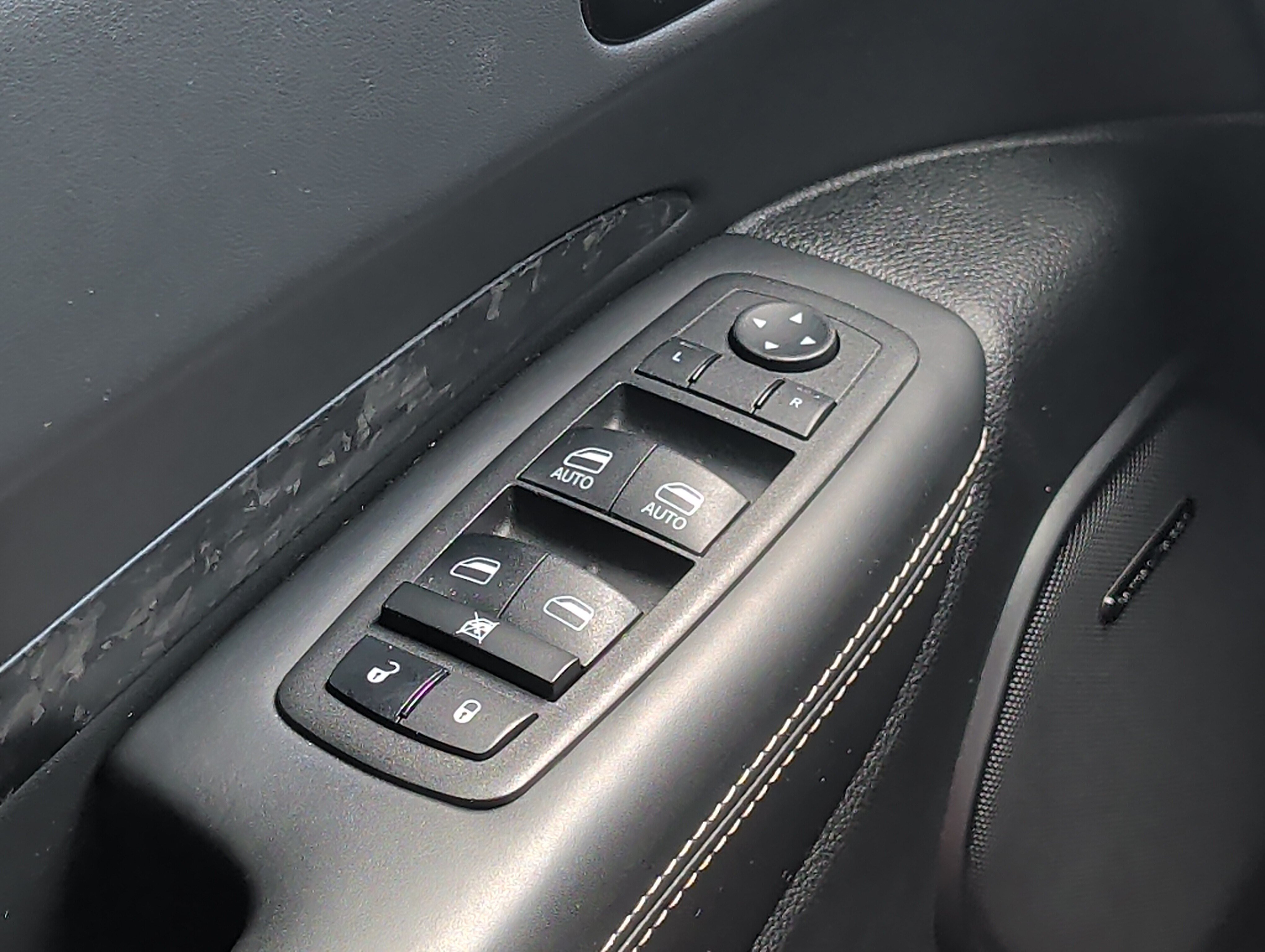 Used 2023 Dodge Durango SRT AWD/4WD image 21