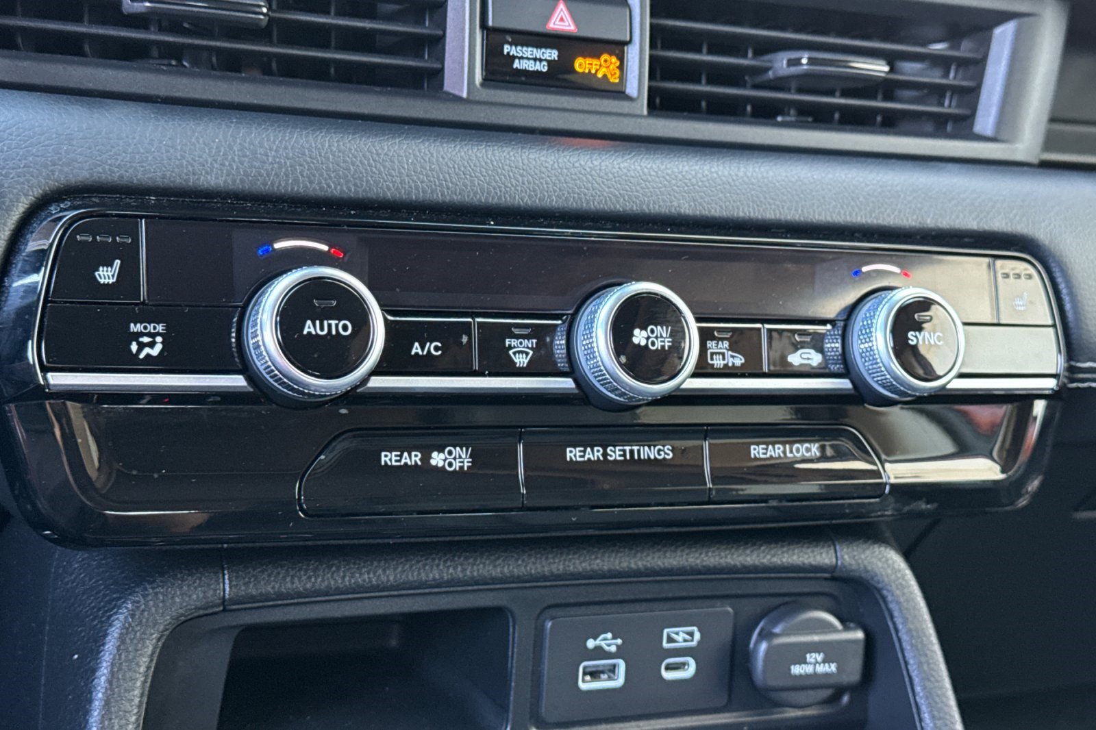 Used 2025 Honda Pilot Touring image 19