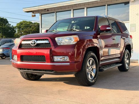 Used 2011 Toyota 4Runner SR5 w/ Premium Pkg w/Leather AWD/4WD image 7