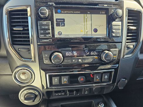 Used 2018 Nissan Titan Platinum Reserve w/ Platinum Utility Package image 10