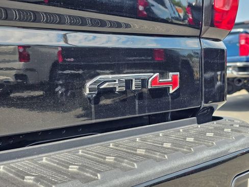 Used 2024 GMC Sierra 1500 AT4 w/ Technology Package AWD/4WD image 15