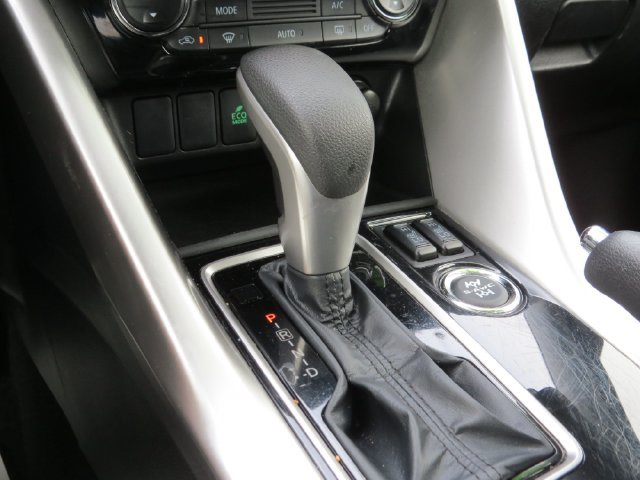 Used 2024 Mitsubishi Eclipse Cross LE AWD/4WD image 23