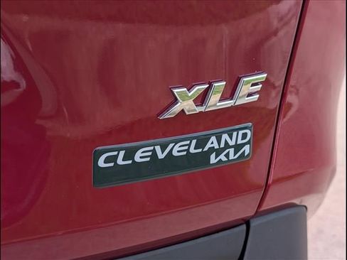 Used 2025 Toyota RAV4 XLE w/ Convenience Package FWD image 18