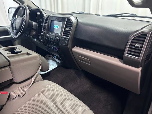 Used 2016 Ford F150 XLT w/ Equipment Group 302A Luxury AWD/4WD image 21