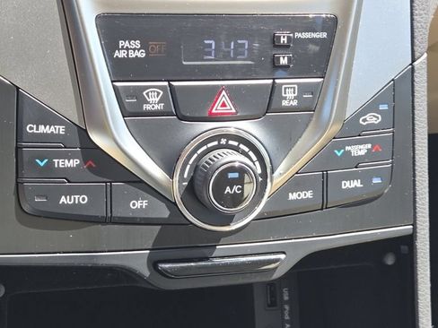 Used 2014 Hyundai Azera Limited FWD image 30