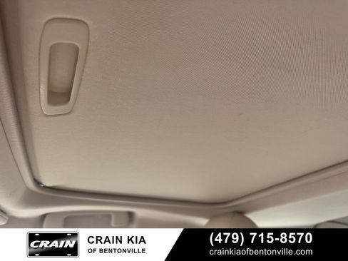 Used 2019 Toyota Avalon Limited image 42