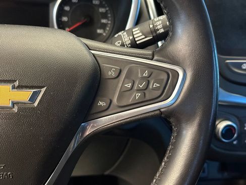 Used 2018 Chevrolet Equinox Premier AWD/4WD image 12