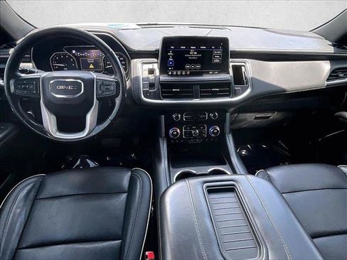 Used 2021 GMC Yukon XL SLT w/ SLT Premium Package RWD image 16