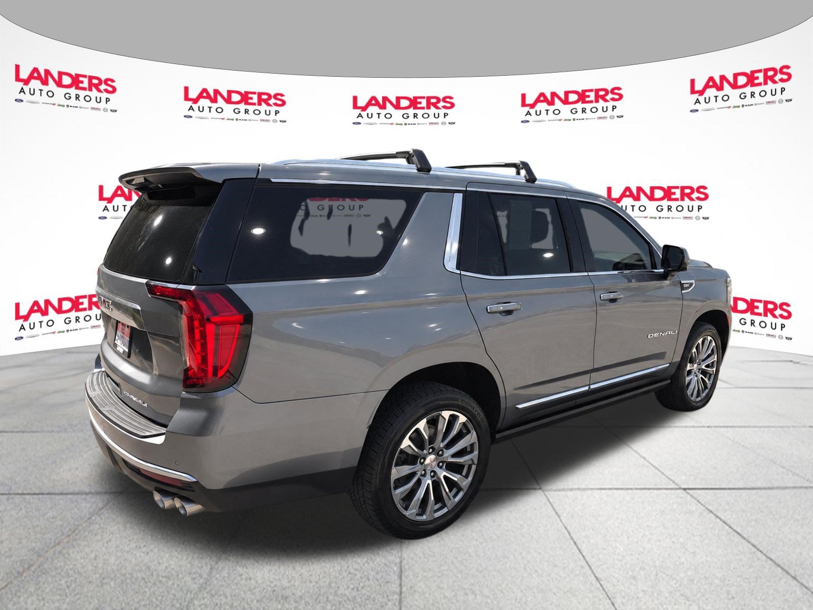 Used 2021 GMC Yukon Denali w/ Denali Premium Package AWD/4WD image 5