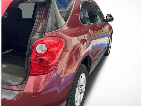 Used 2010 Chevrolet Equinox LT FWD image 2