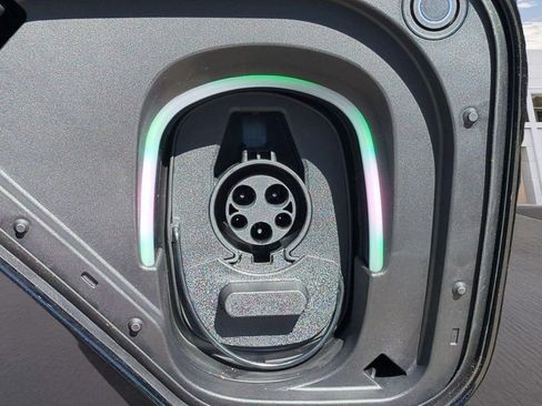 New 2026 Cadillac Vistiq Sport w/ LPO, Floor Liner Package AWD/4WD image 17