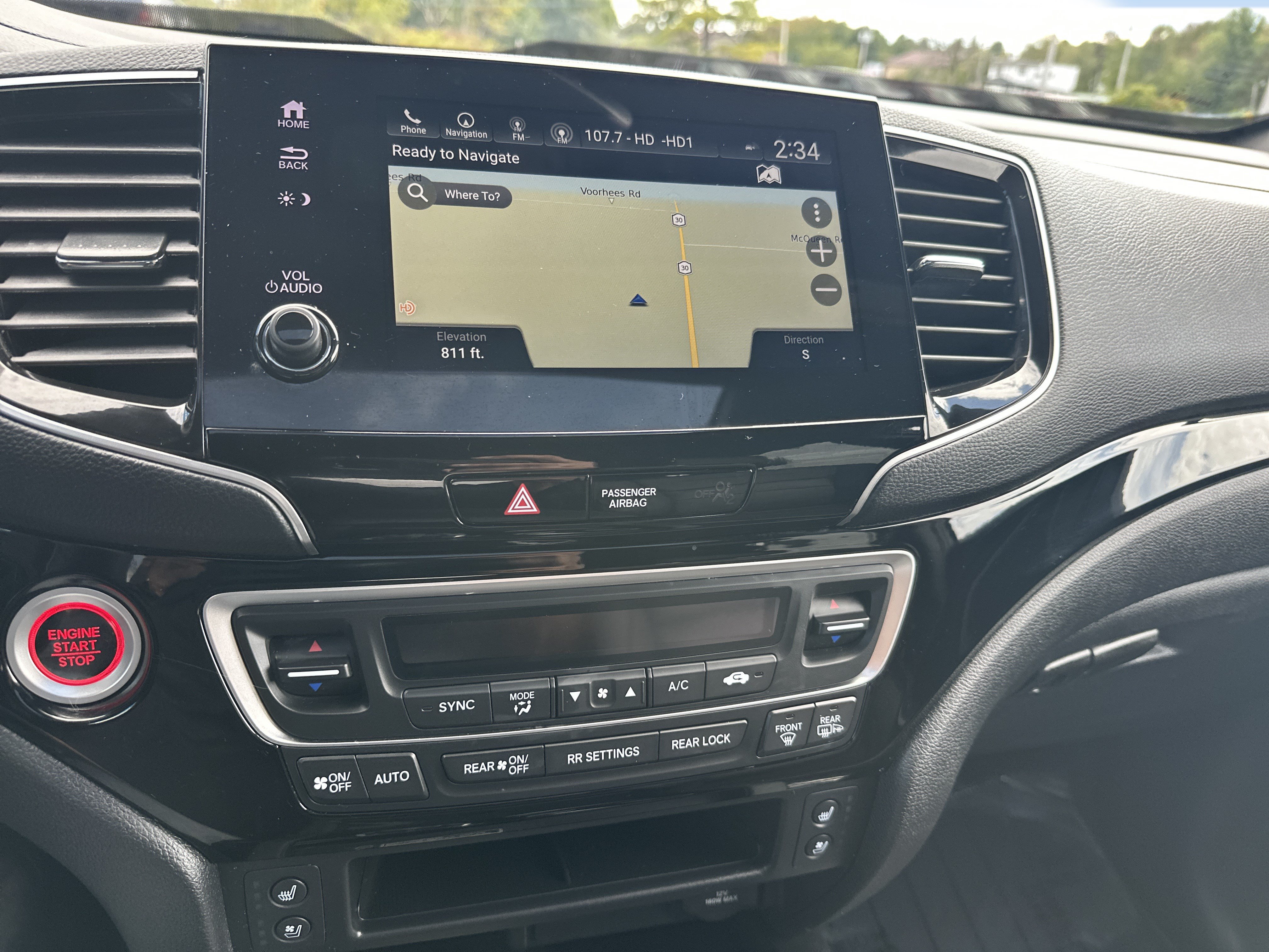 Used 2025 Honda Passport Black Edition image 17