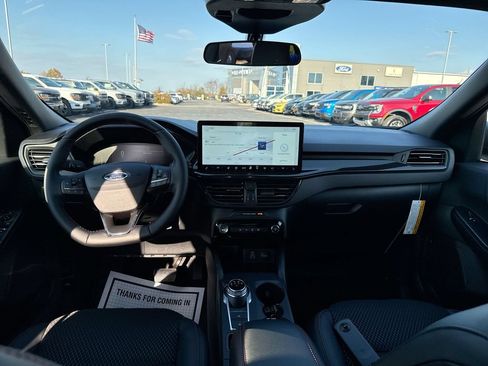 New 2026 Ford Escape ST-Line w/ Tech Pack #1 AWD/4WD image 10