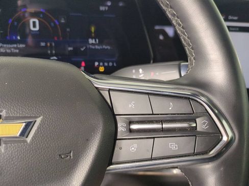 Used 2025 Chevrolet Equinox LT w/ Convenience Package II FWD image 33