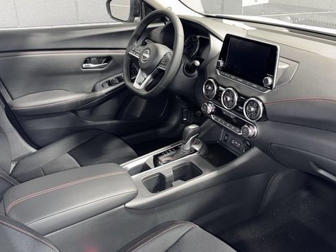 New 2025 Nissan Sentra SR image 11