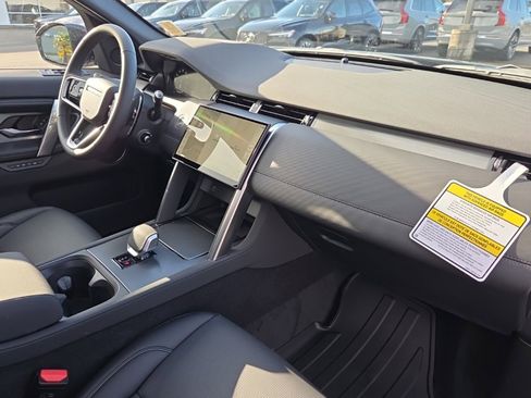 New 2025 Land Rover Discovery Sport Dynamic SE image 20