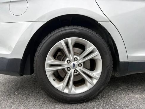 Used 2017 Ford Taurus SEL w/ Equipment Group 201A AWD/4WD image 23