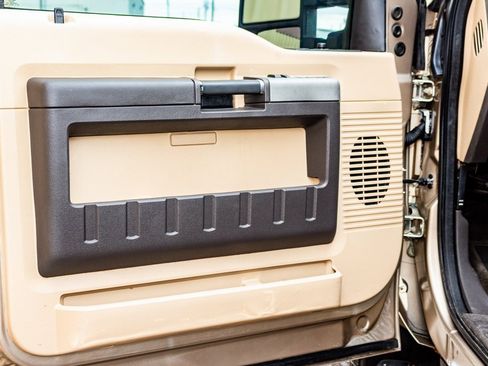 Used 2014 Ford F250 XLT w/ XLT Interior Package image 20