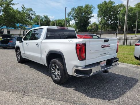 Used 2024 GMC Sierra 1500 SLT AWD/4WD image 3