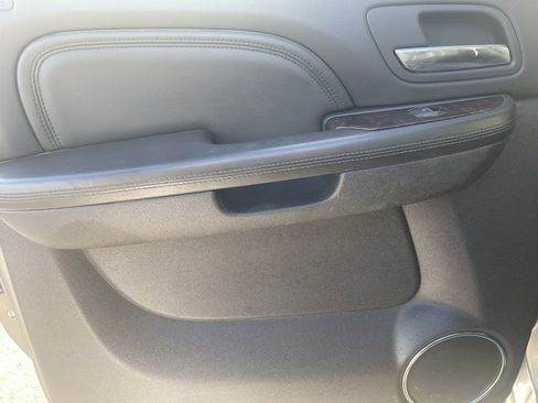 Used 2013 GMC Sierra 2500 Denali w/ Suspension Package, Off-Road image 19