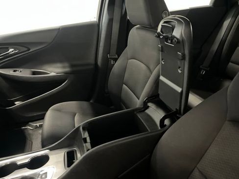 Used 2023 Chevrolet Malibu LT FWD image 19