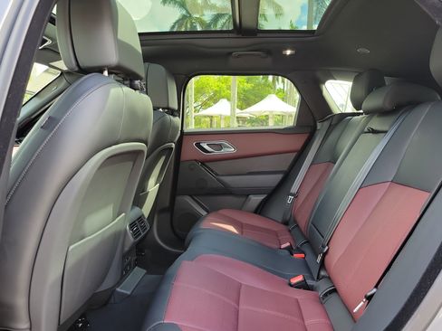 Used 2024 Land Rover Range Rover Velar Dynamic HSE image 12