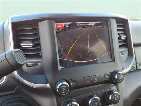 Used 2024 RAM 2500 Big Horn image 19