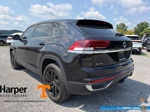 Used 2023 Volkswagen Atlas Cross Sport SE w/ Panoramic Sunroof Package AWD/4WD image 3