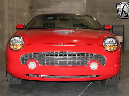 Used 2002 Ford Thunderbird image 13