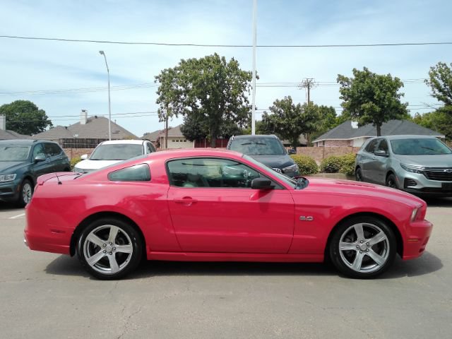 Used 2013 Ford Mustang GT Premium RWD image 5