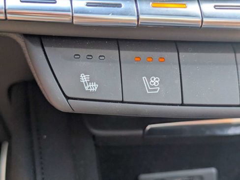 Used 2023 Cadillac XT4 Sport FWD image 24