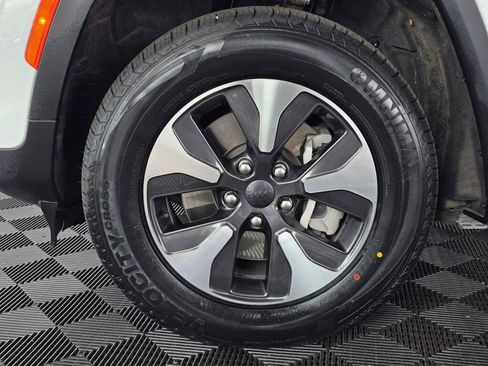 Used 2024 Jeep Grand Cherokee Limited 4xe AWD/4WD image 11