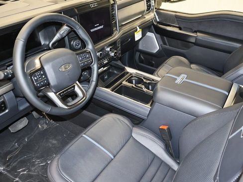 New 2025 Ford F350 Platinum w/ FX4 Off-Road Package image 28
