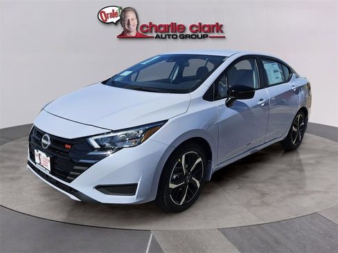 New 2025 Nissan Versa SR w/ Trunk Package image 2