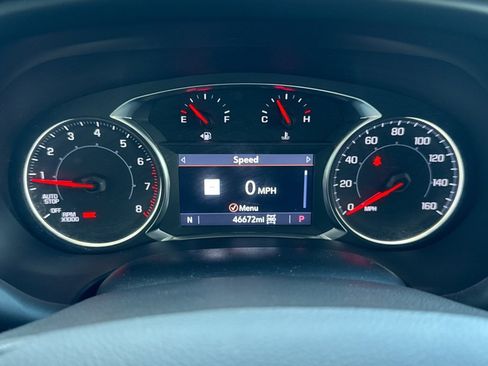 Used 2023 GMC Acadia SLT image 10