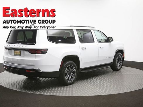 Used 2024 Jeep Wagoneer L Series II w/ Flexible Seating Group RWD image 44