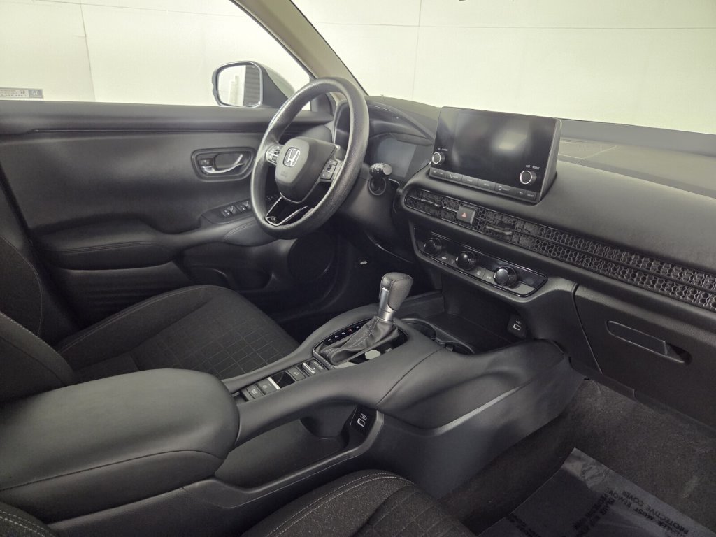 Used 2023 Honda HR-V LX image 51