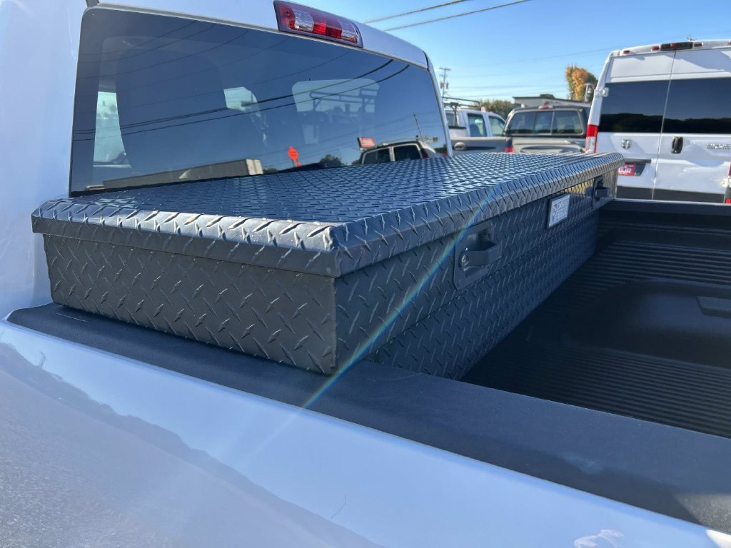 Used 2015 RAM 1500 Express RWD image 16