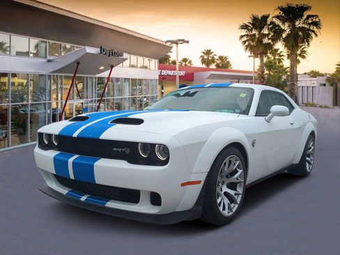 Used 2022 Dodge Challenger SRT Hellcat image 7