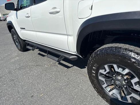 Certified 2023 Toyota Tacoma TRD Off-Road w/ Technology Package RWD image 10