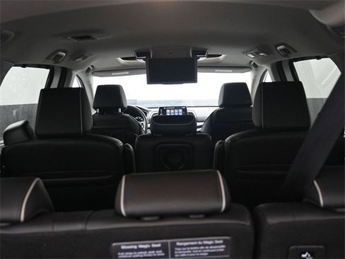 Used 2025 Honda Odyssey Elite image 38