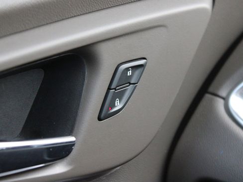 Used 2021 Chevrolet Malibu LT FWD image 21