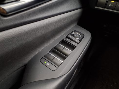 Used 2024 Toyota Prius XLE image 24