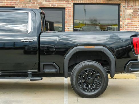 Used 2020 GMC Sierra 2500 Denali w/ Denali Ultimate Package AWD/4WD image 13