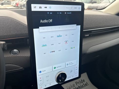 Used 2025 Ford Mustang Mach-E Premium image 35